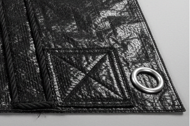 it needs to be black